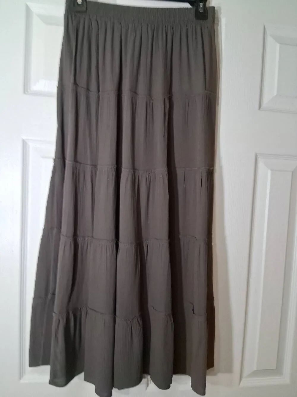 Pull & bear womens small maxi long brown skirt viscose tiered